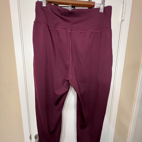 Women's Under Armour Motion Joggers LG Dark Maroon Style# 1375077 NWT - Picture 9 of 10